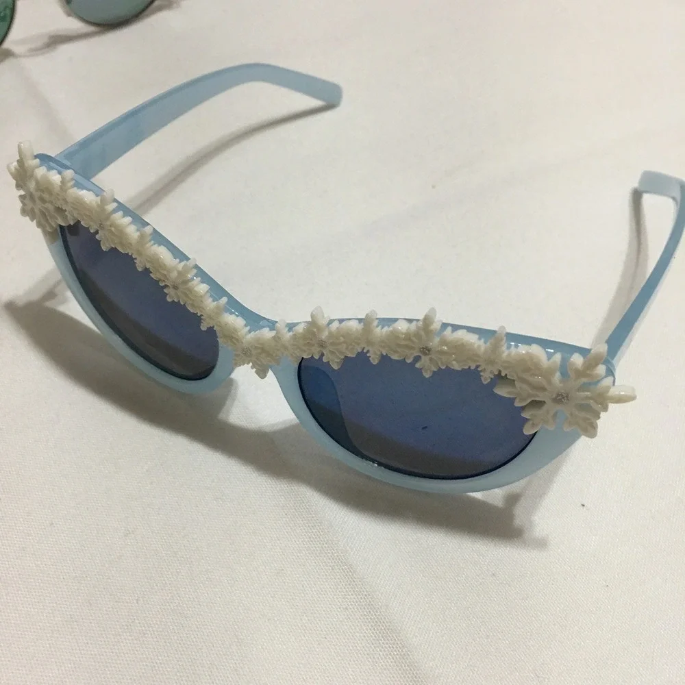 Lot of 20 Sunglasses Kids Adult Unisex Multicolor Disney Marvel Harry Potter